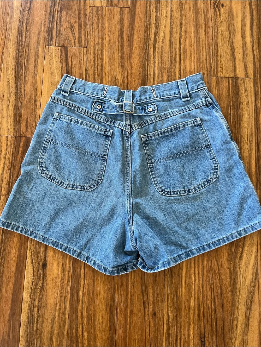 Buckle back denim shorts